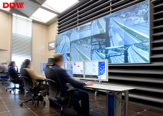 поверхность ДДВ-ЛВ550ХН14 слепимости видео- стены центра управления торгового центра экрана лькд высокой яркости 700ниц анти-