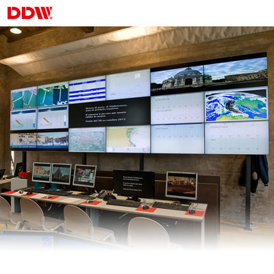 Входной сигнал VGA AV YPbPr пересчетки HDMI DVI стены IP дисплея диспетчерского пункта видео-